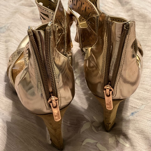 Belle by Sigerson Morrison Metallic Heeled Sandals - Picture 2 of 8